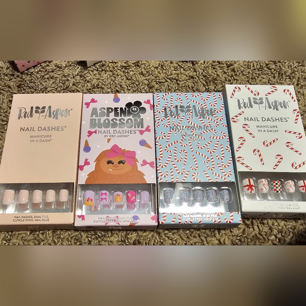 Red Aspen Mixed Holiday & Pink Press-On Nail Set - 4 Pack